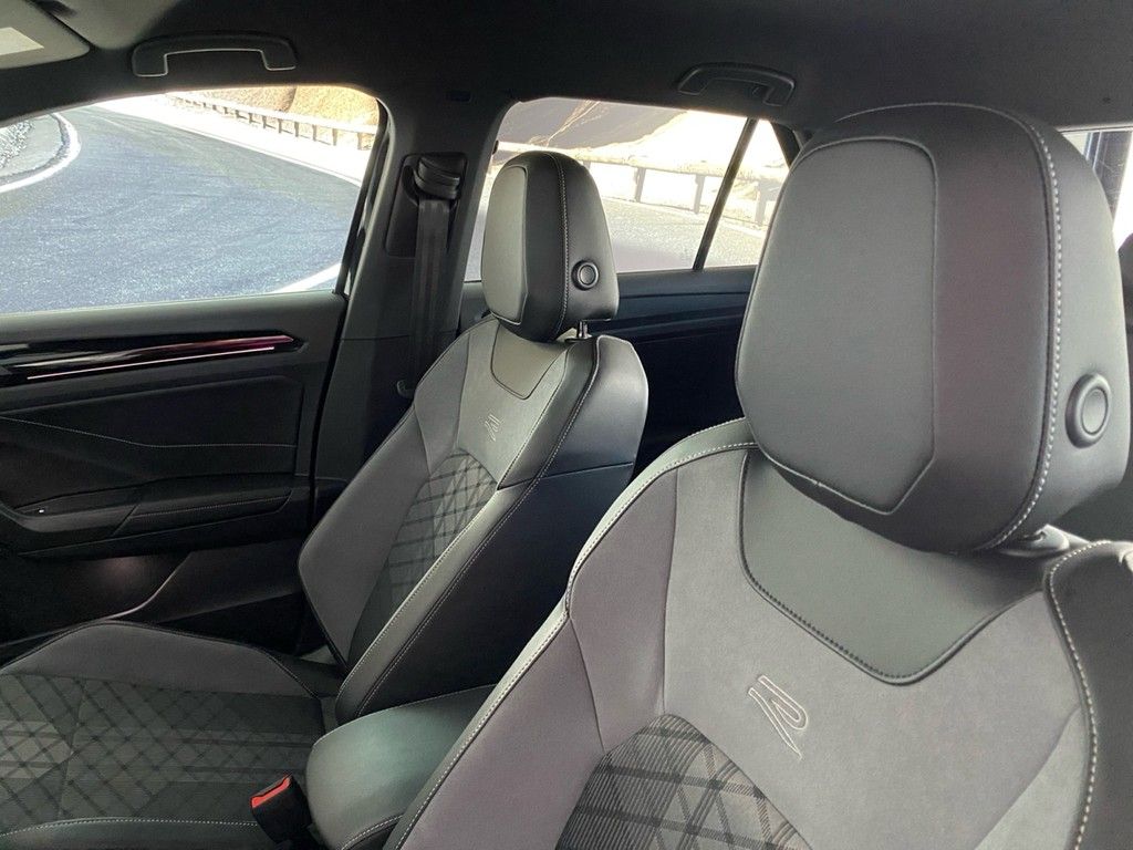 Volkswagen T-Roc 2023 г. Чёрный, пробег 36533 км