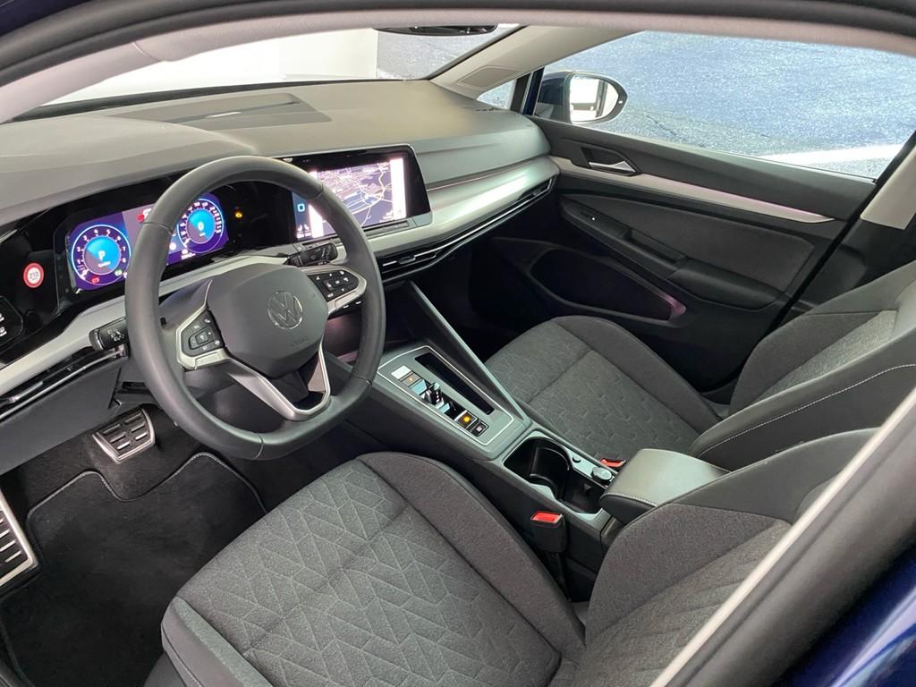 Volkswagen Golf 2024 г. Синий, пробег 22021 км