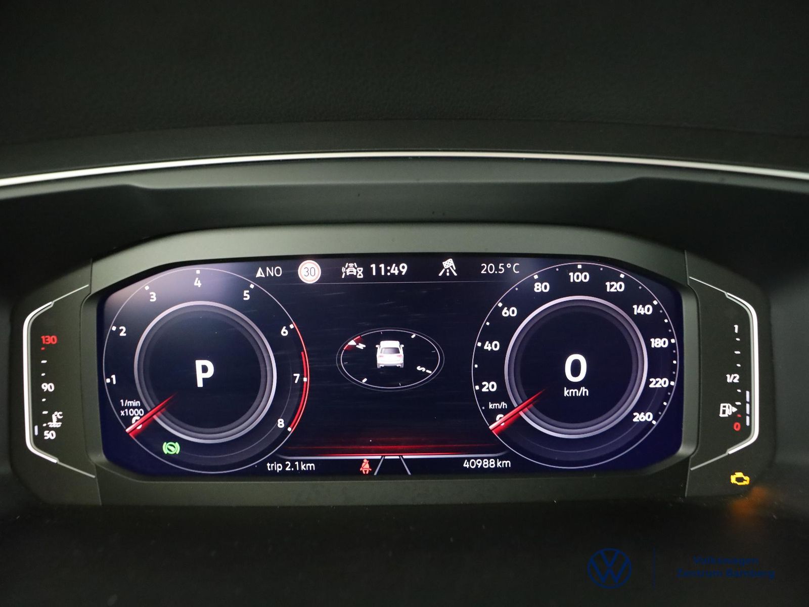 Volkswagen Tiguan 2022 г. Чёрный, пробег 41000 км