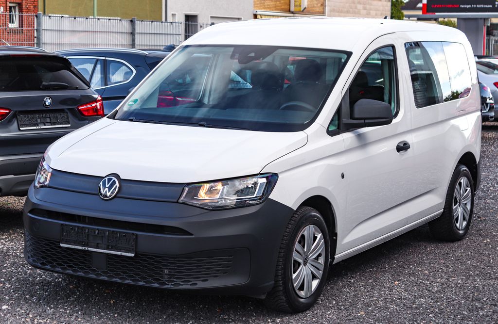 Volkswagen Caddy 2022 г. Белый, пробег 47000 км