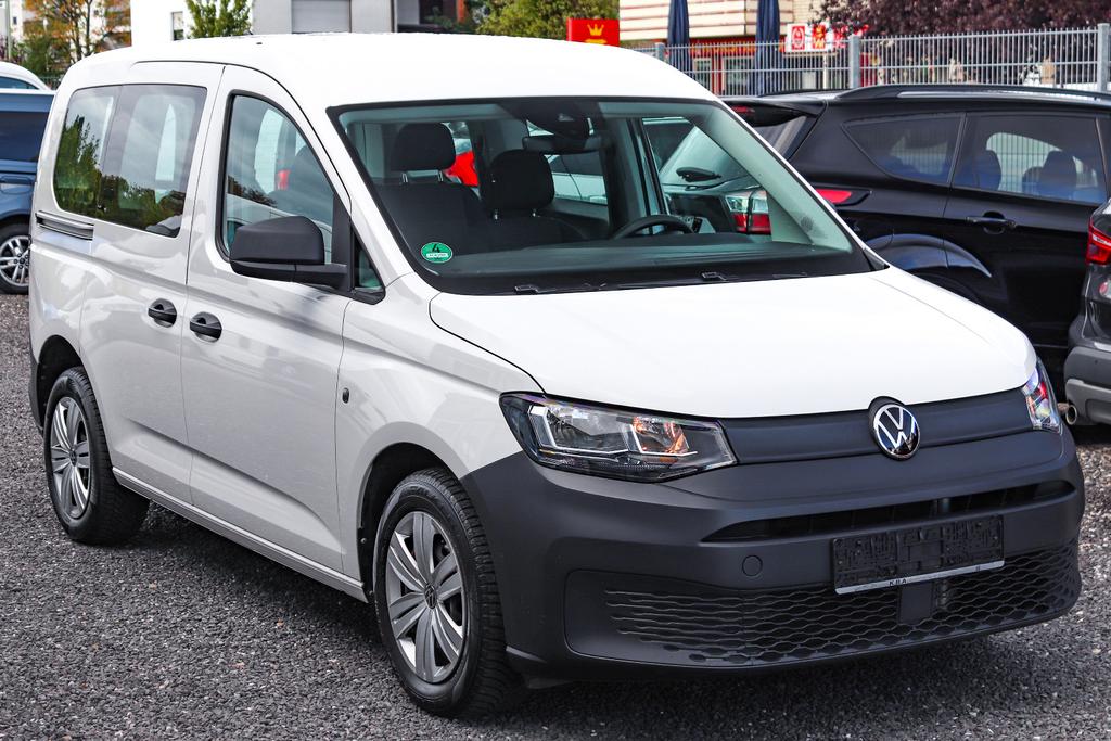 Volkswagen Caddy 2022 г. Белый, пробег 47000 км