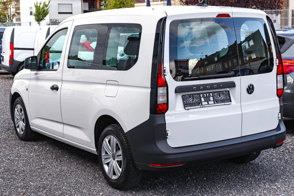 Volkswagen Caddy 2022 г. Белый, пробег 47000 км