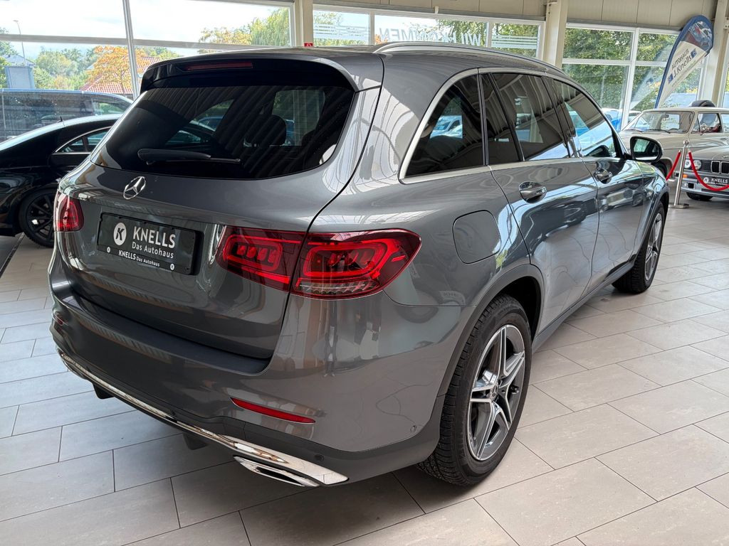 Mercedes-Benz GLC 300 2022 г. Серый, пробег 30900 км