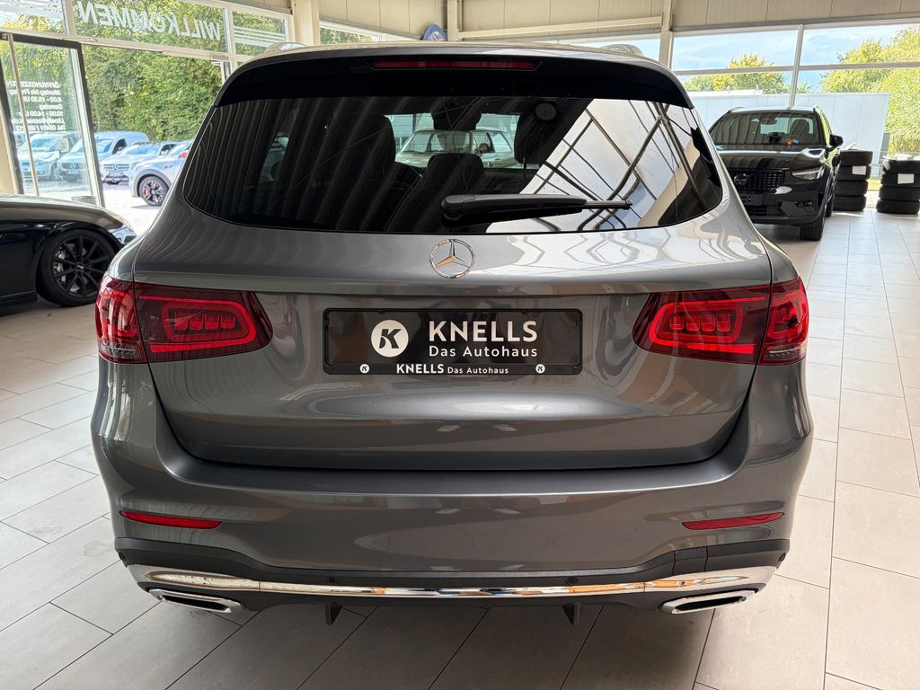 Mercedes-Benz GLC 300 2022 г. Серый, пробег 30900 км