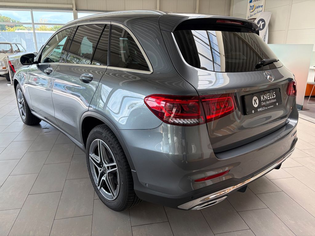 Mercedes-Benz GLC 300 2022 г. Серый, пробег 30900 км