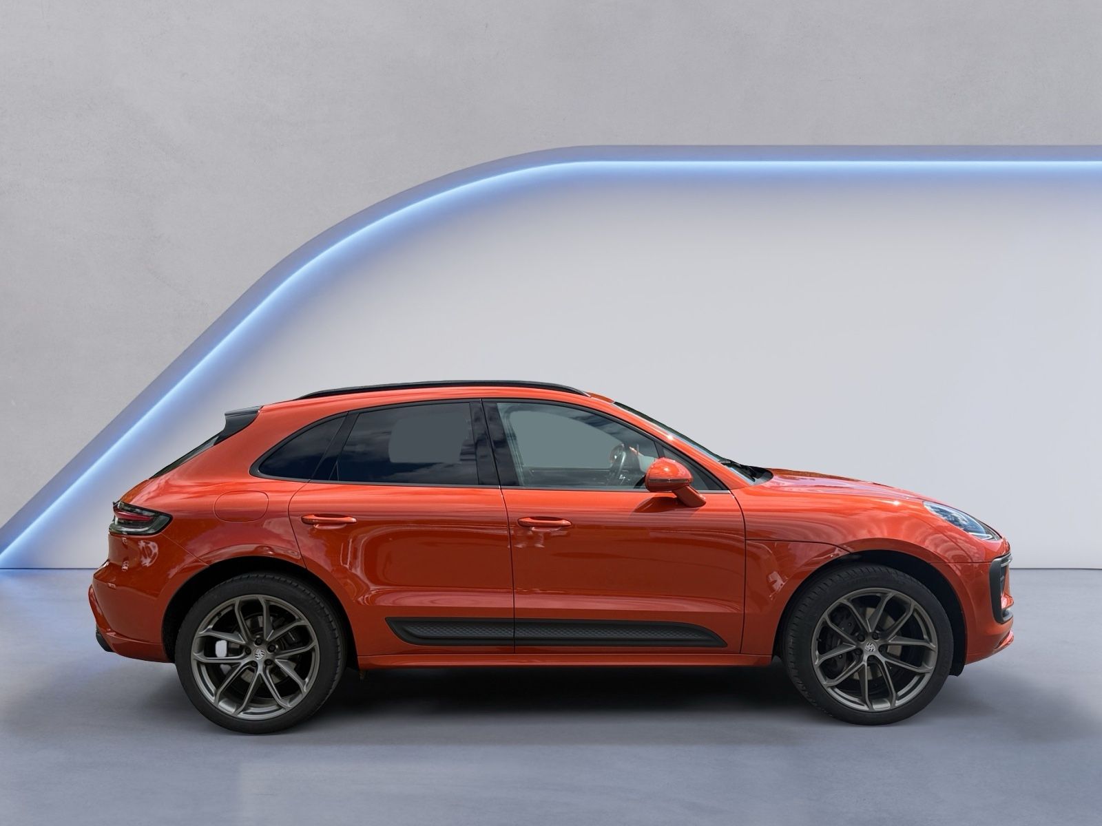 Porsche Macan 2021 г. Оранжевый, пробег 52200 км