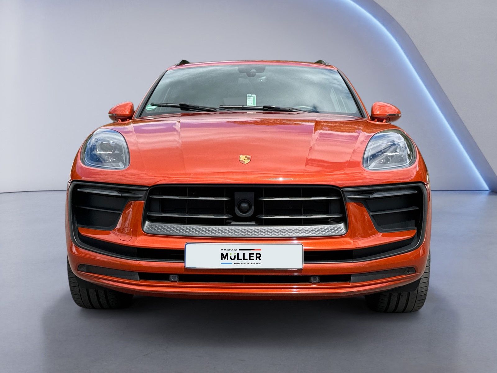 Porsche Macan 2021 г. Оранжевый, пробег 52200 км