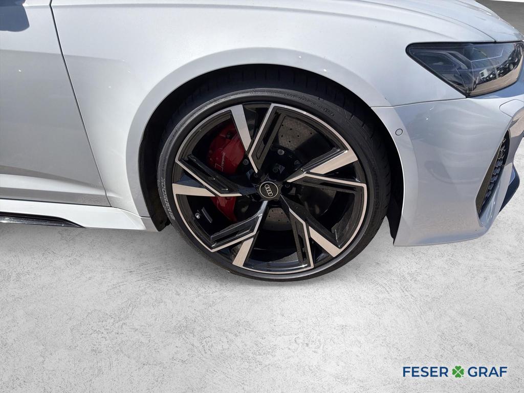 Audi RS6 2024 г. Белый, пробег 43100 км