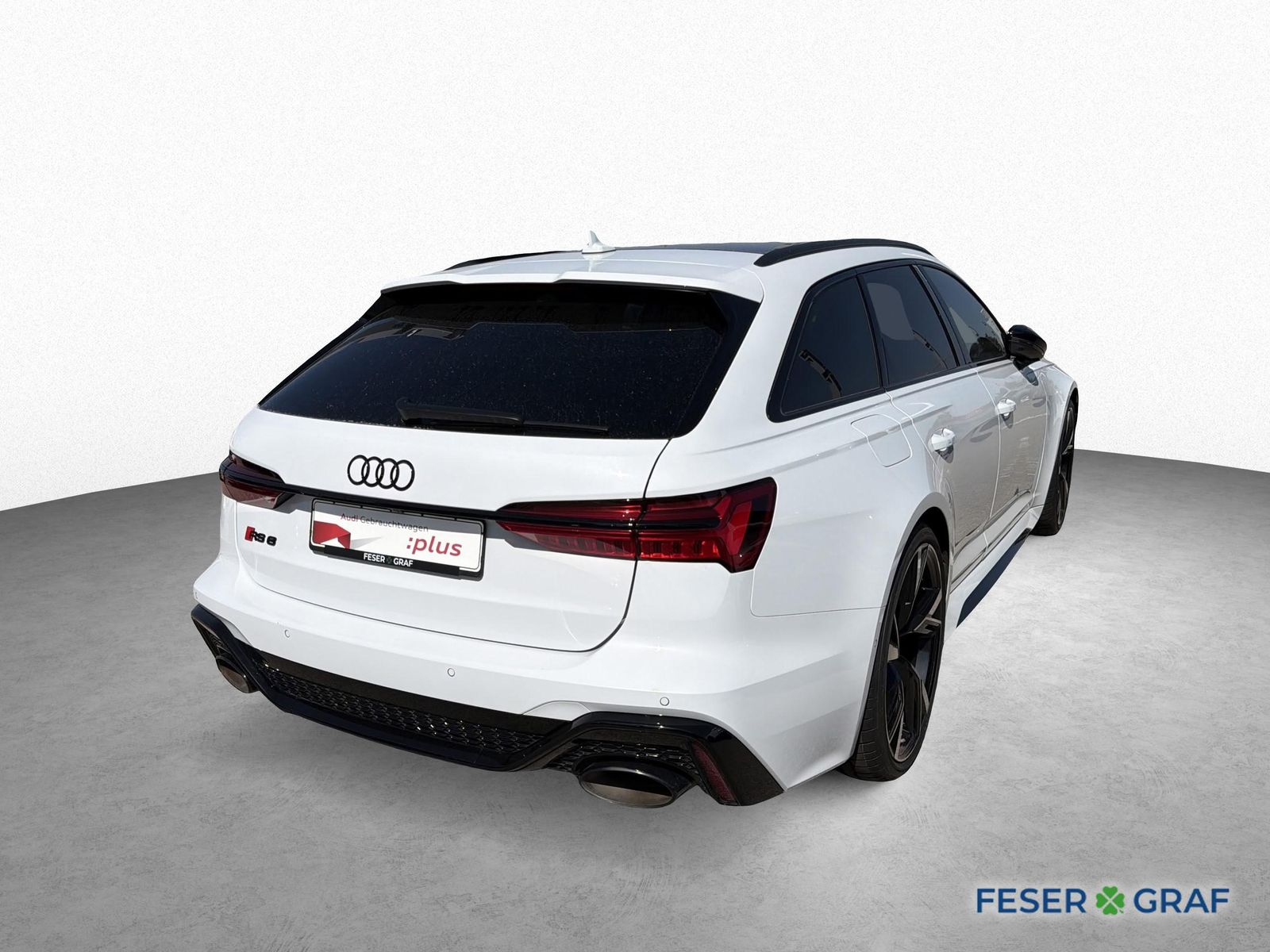 Audi RS6 2024 г. Белый, пробег 43100 км