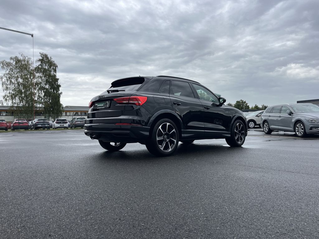 Audi Q3 2022 г. Чёрный, пробег 43728 км