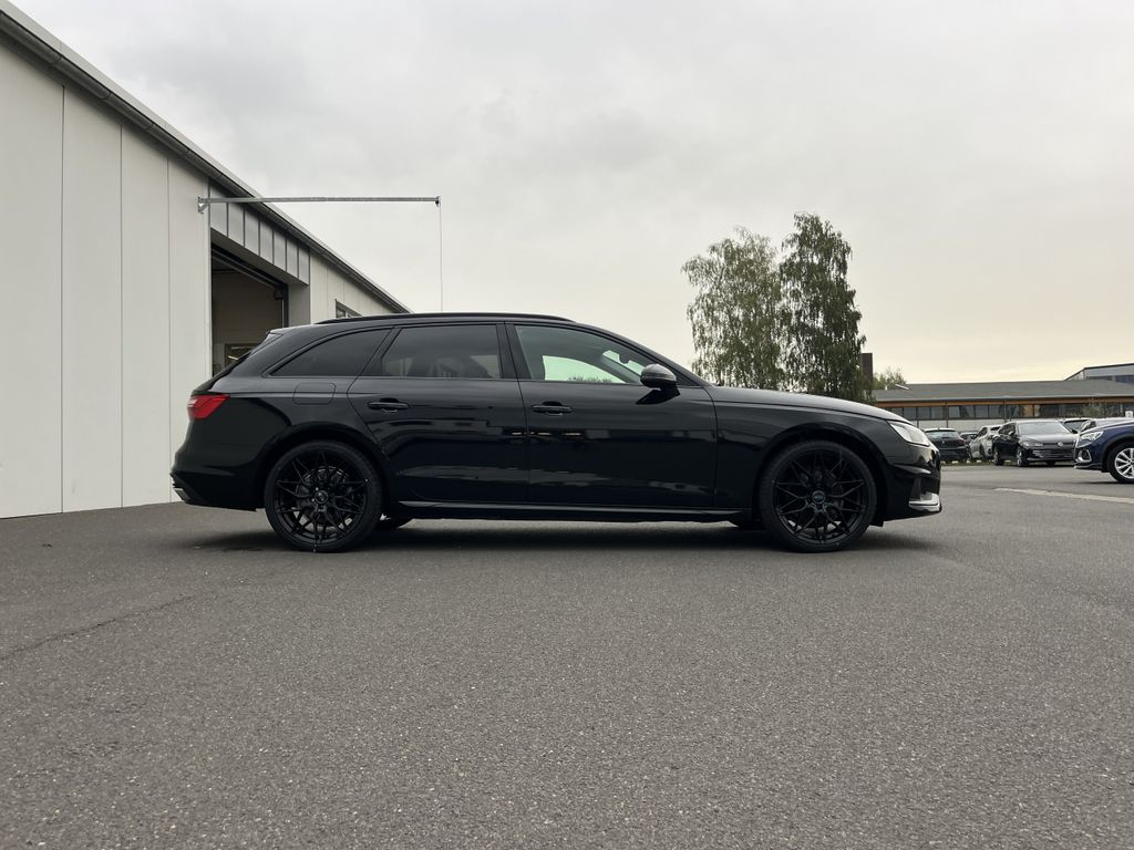 Audi A4 2023 г. Чёрный, пробег 42304 км