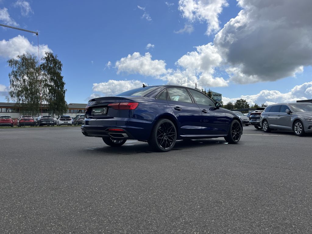 Audi A4 2022 г. Синий, пробег 39987 км