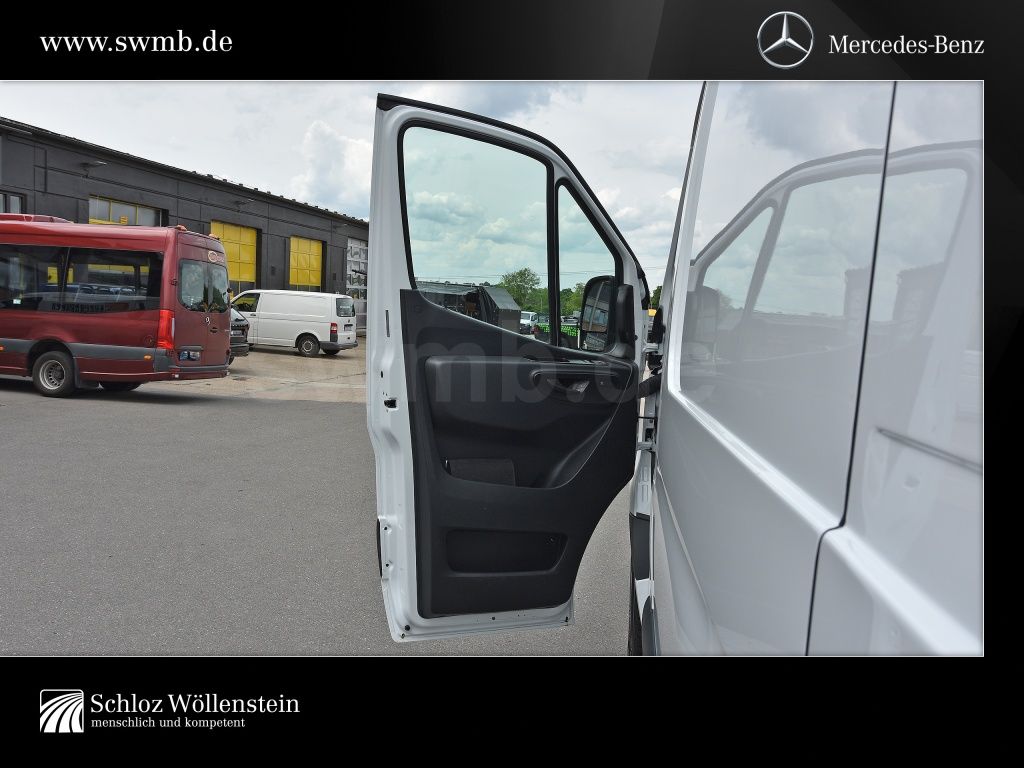 Mercedes-Benz SPRINTER 2025 г. Белый, пробег 32291 км