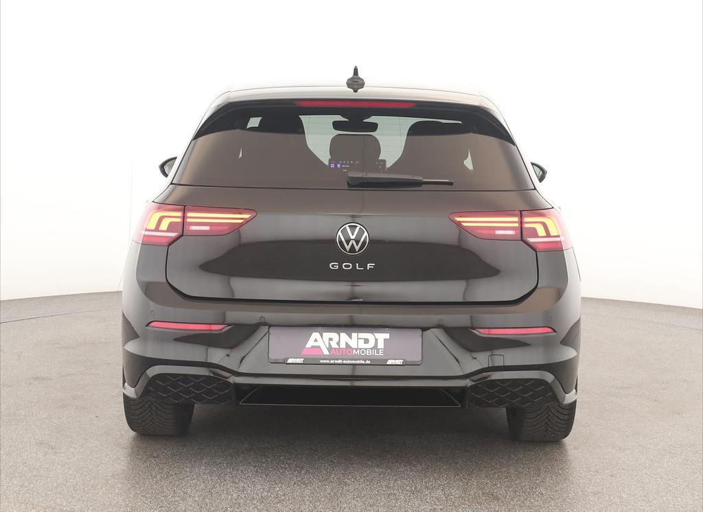 Volkswagen Golf 2025 г. Чёрный, пробег 37300 км
