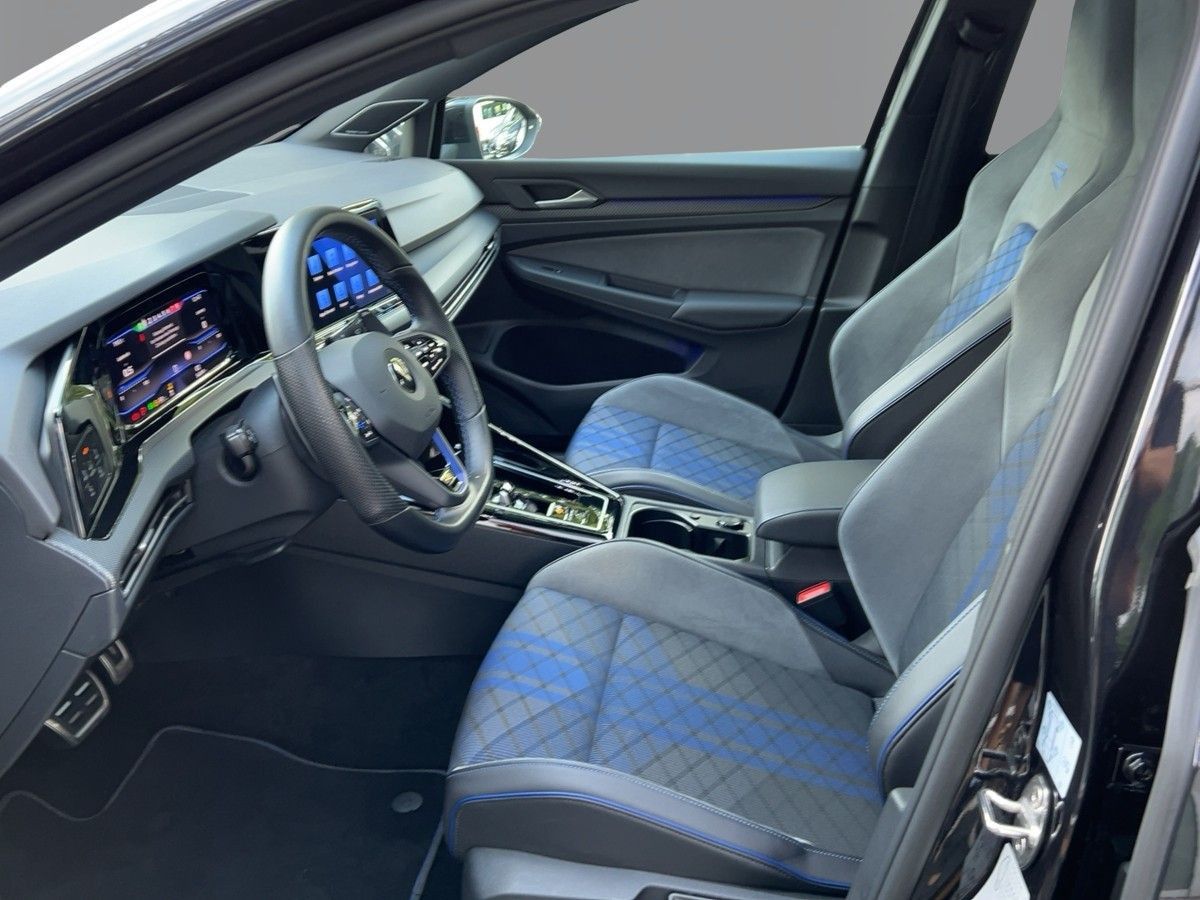 Volkswagen Golf 2022 г. Чёрный, пробег 54347 км