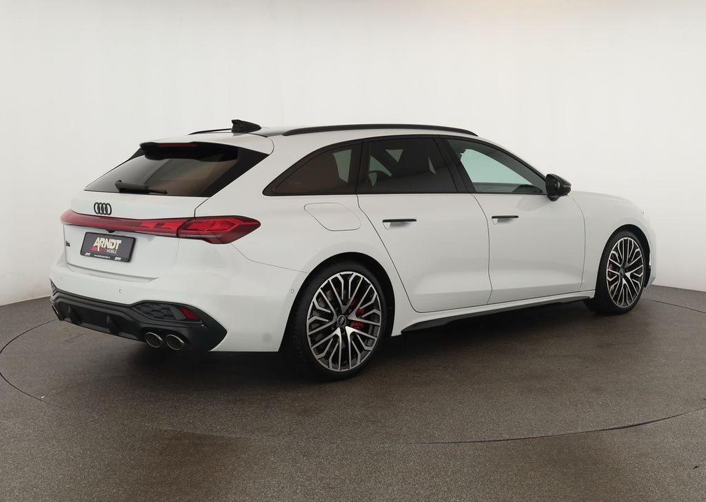 Audi S5 2025 г. Белый, пробег 28200 км