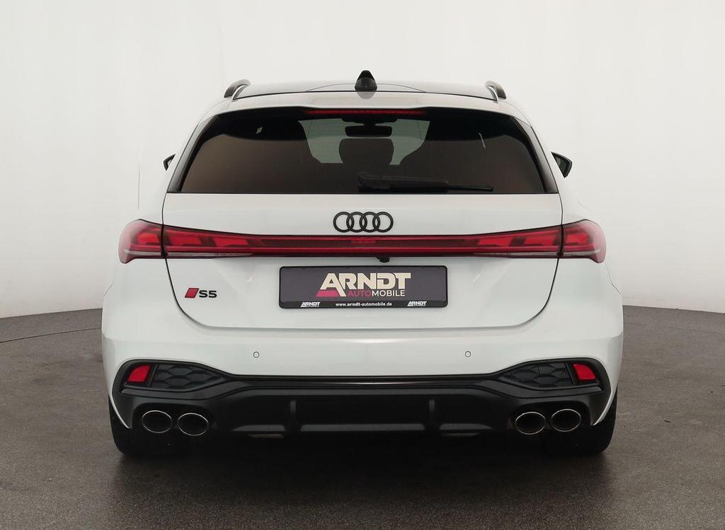 Audi S5 2025 г. Белый, пробег 28200 км