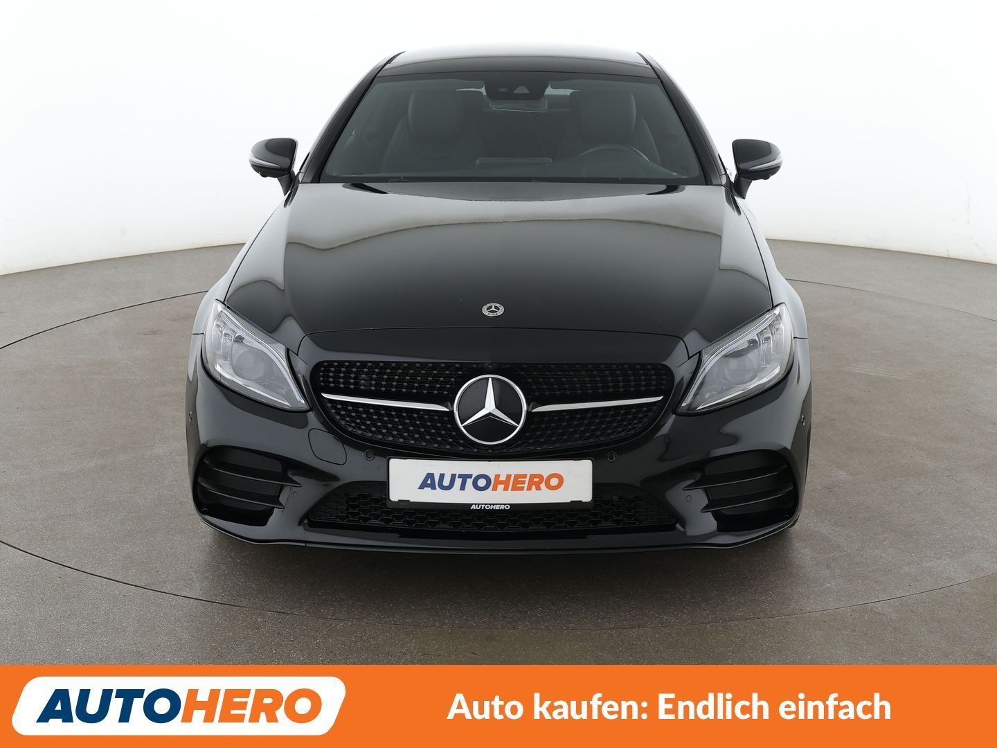 Mercedes-Benz C 300 2023 г. Чёрный, пробег 31830 км