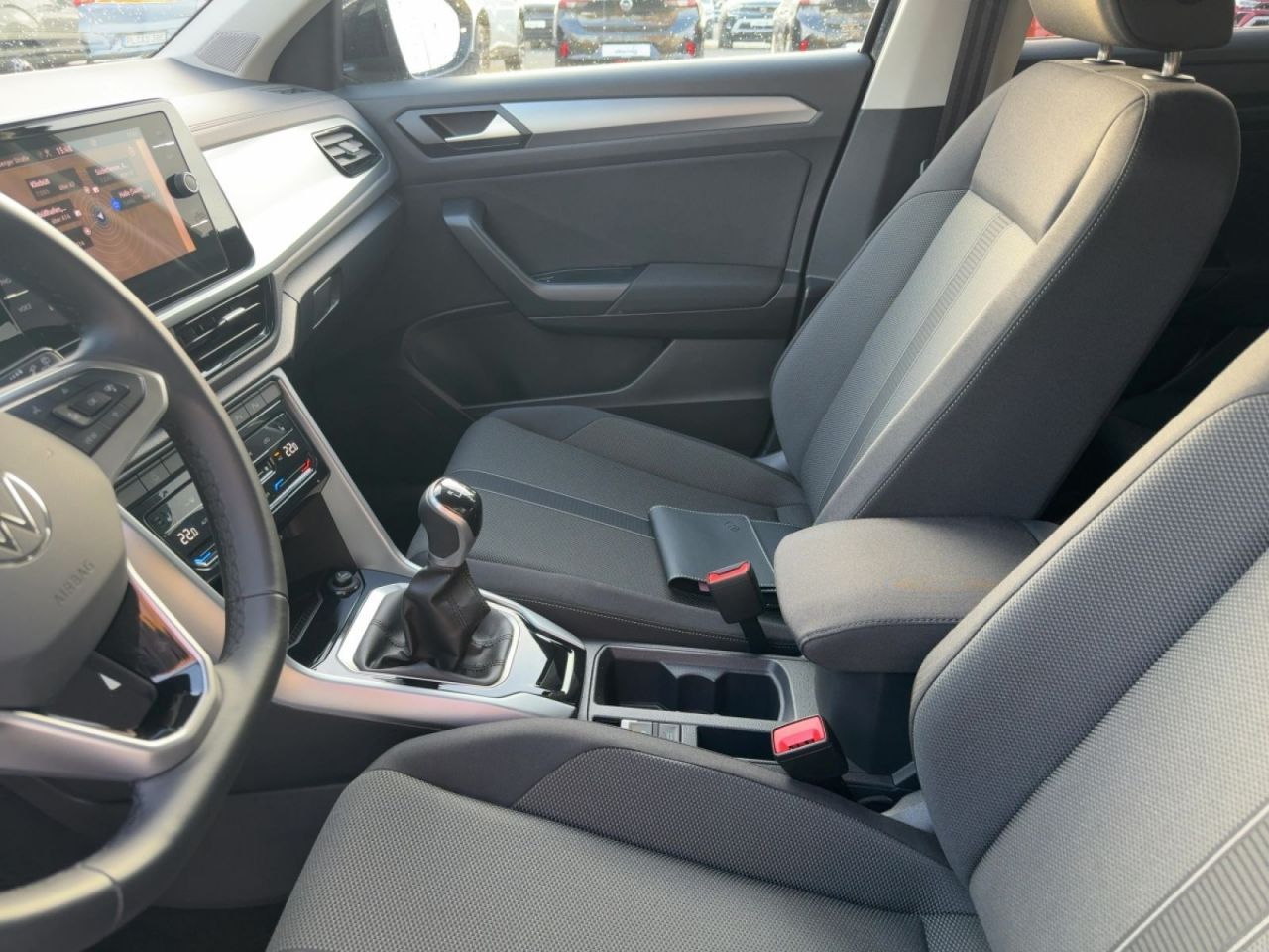 Volkswagen T-Roc 2024 г. Чёрный, пробег 25800 км