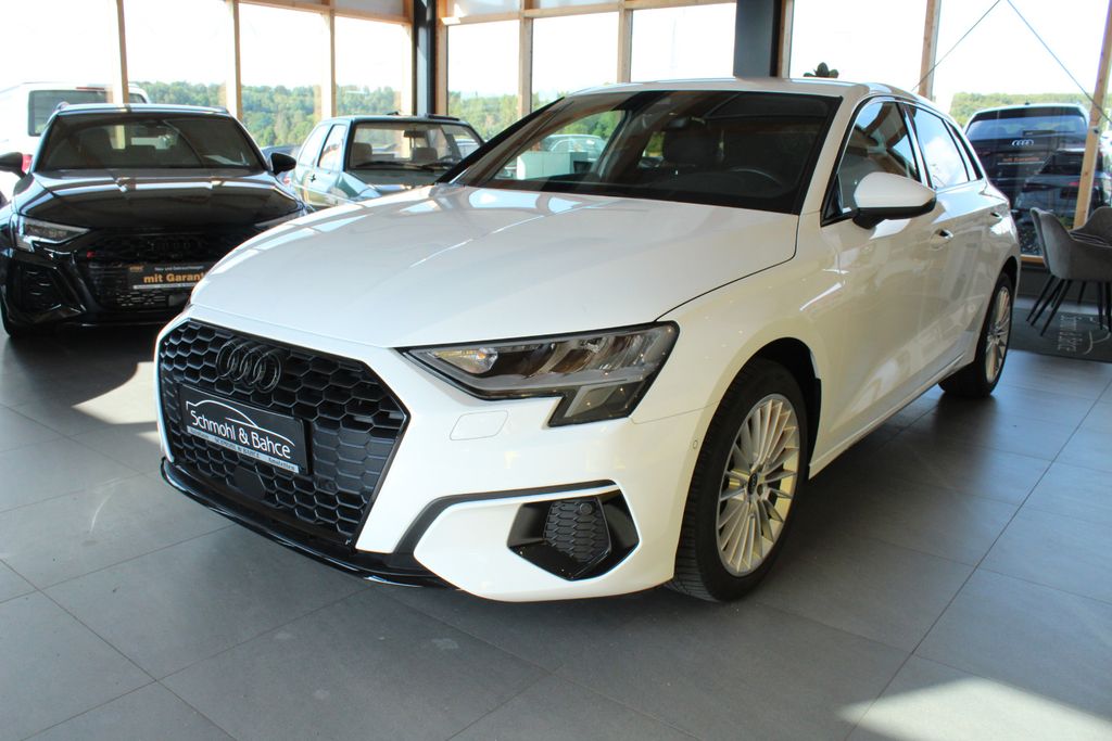 Audi A3 2023 г. Белый, пробег 30000 км
