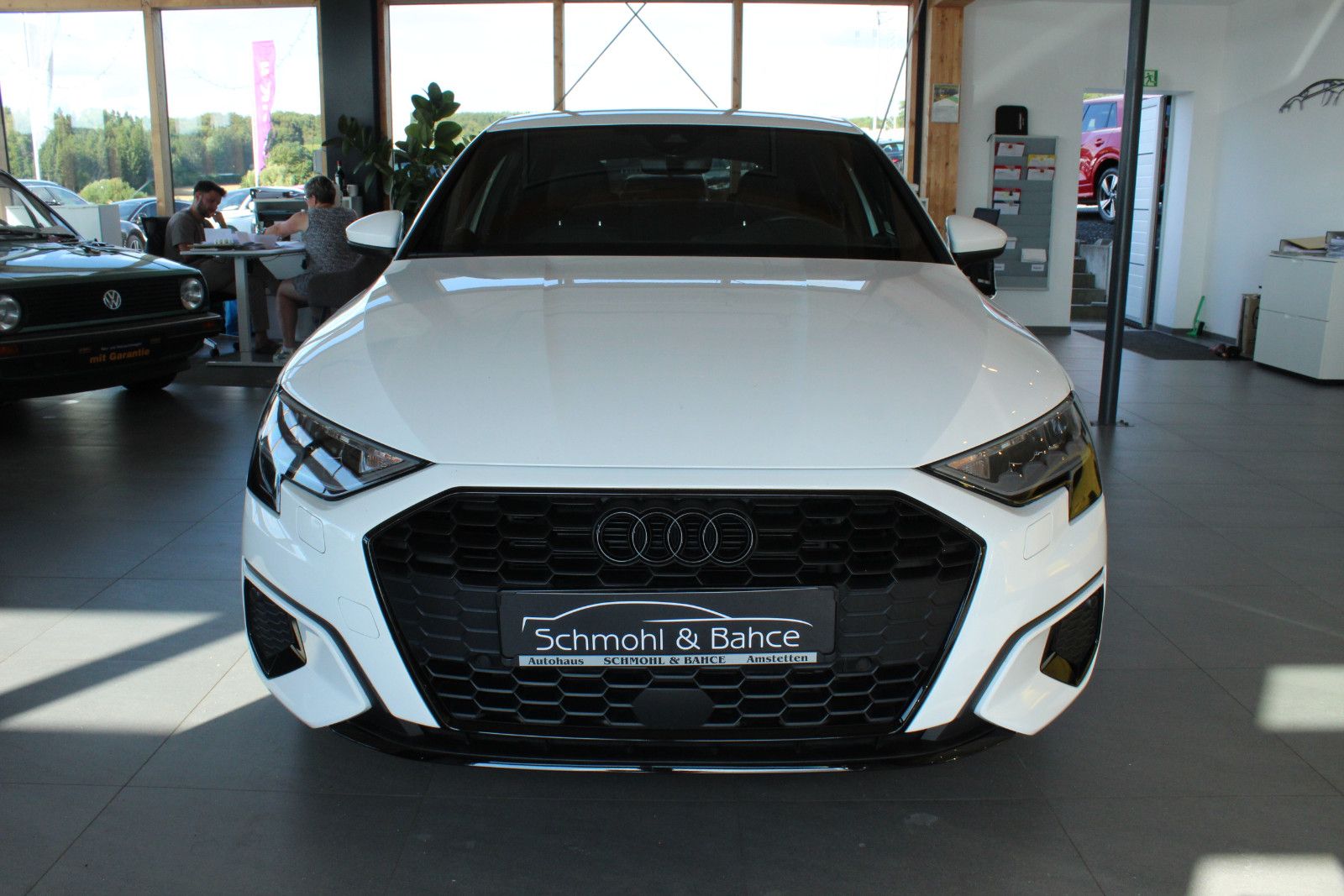 Audi A3 2023 г. Белый, пробег 30000 км