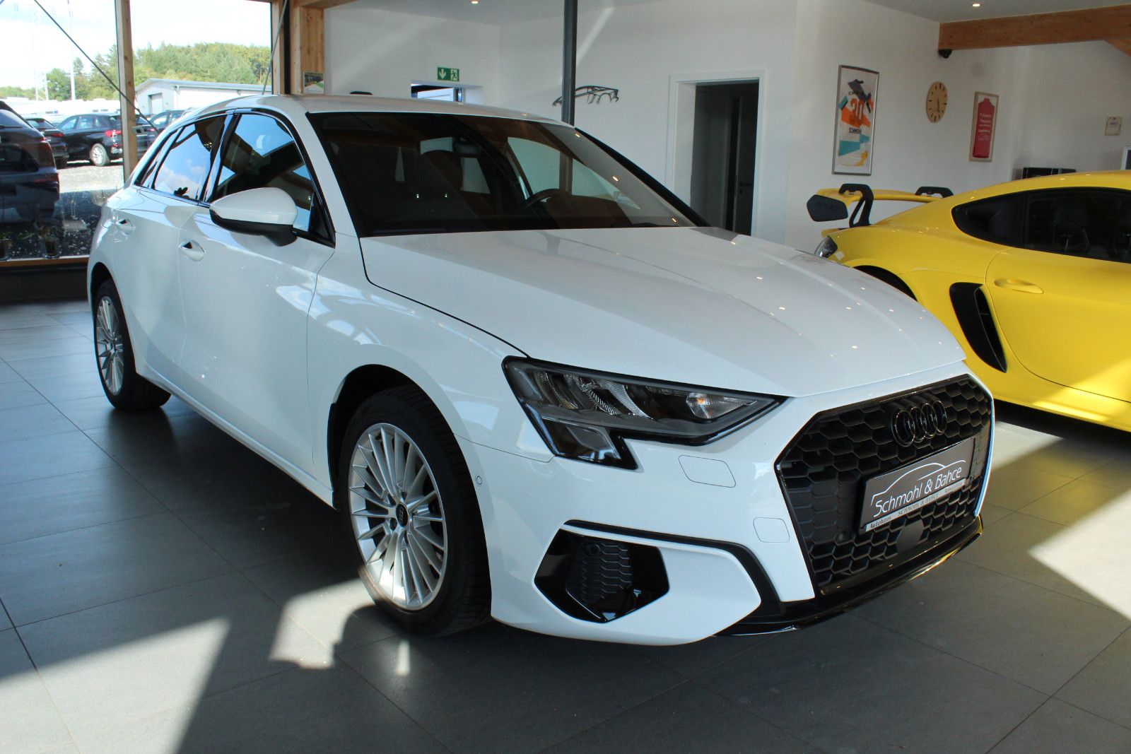 Audi A3 2023 г. Белый, пробег 30000 км