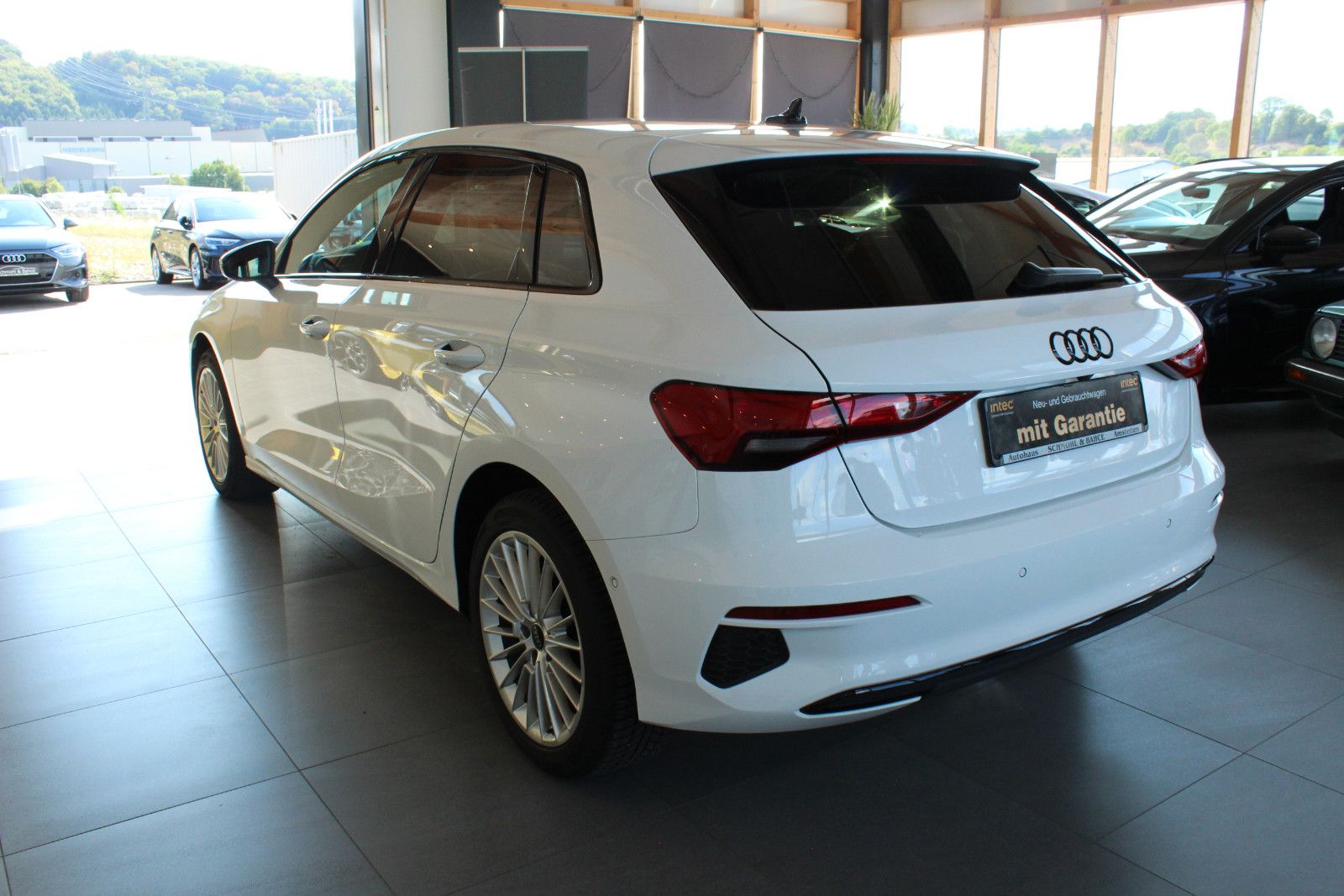 Audi A3 2023 г. Белый, пробег 30000 км