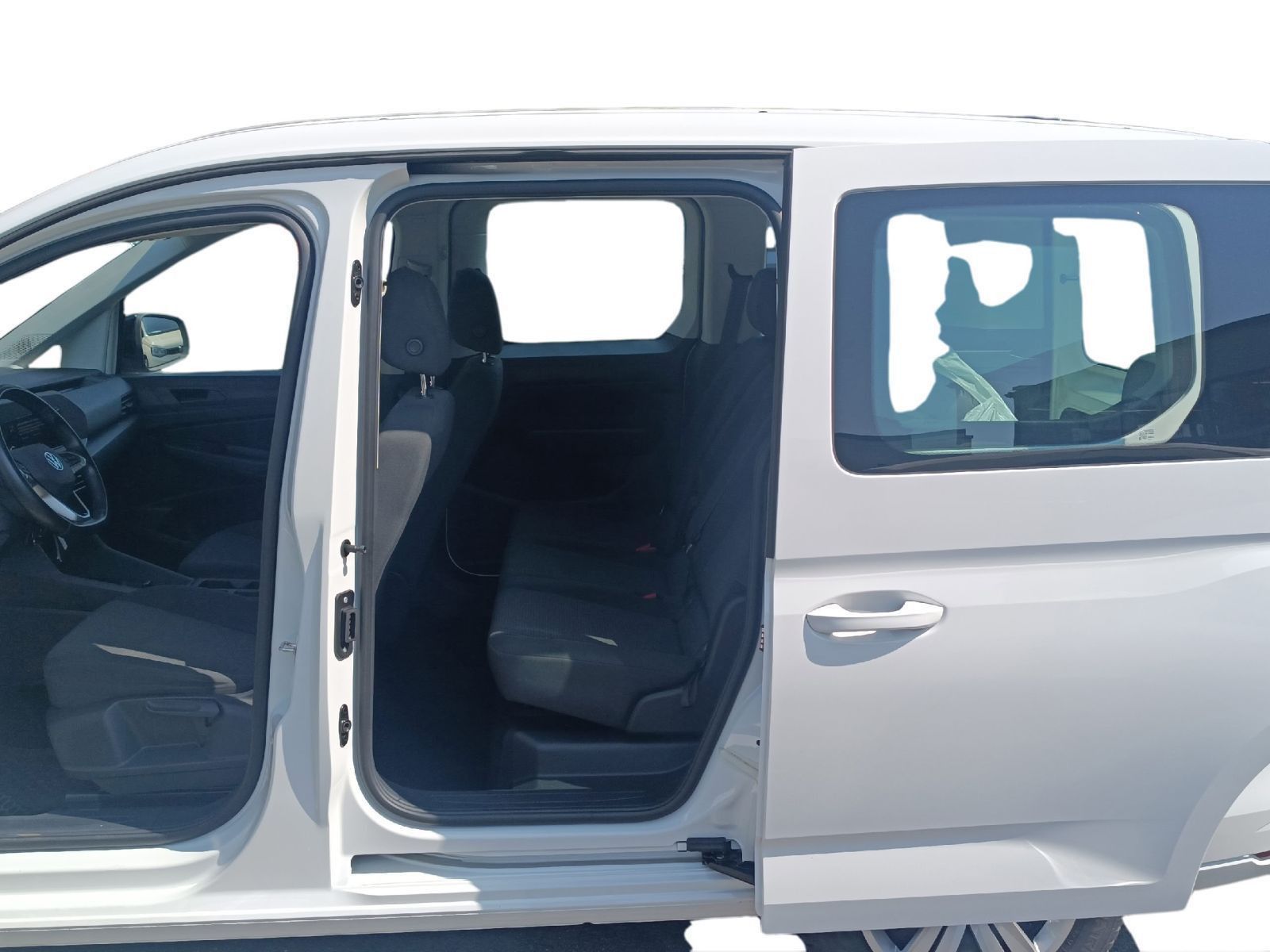 Volkswagen Caddy 2021 г. Белый, пробег 51000 км
