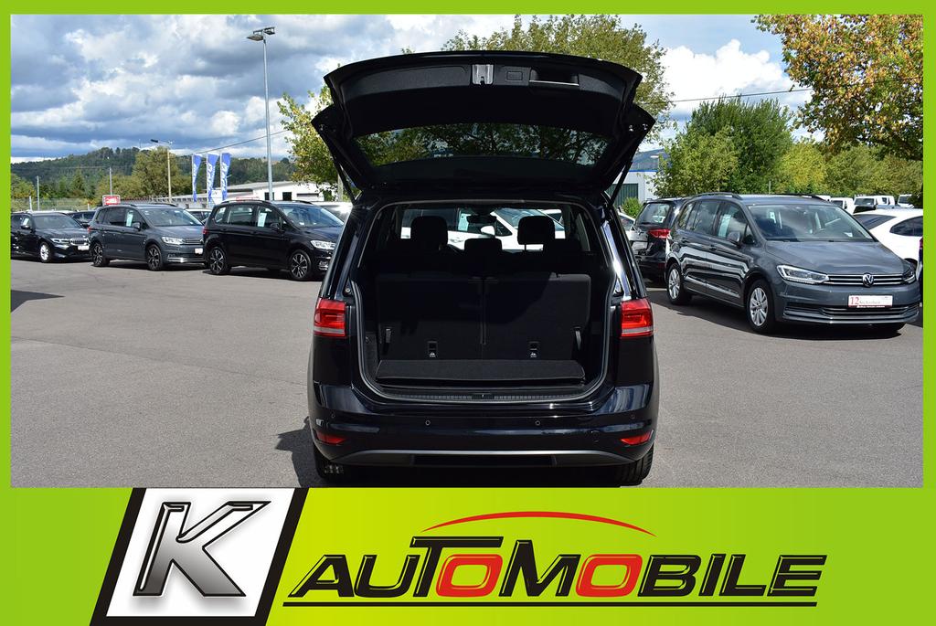 Volkswagen Touran 2023 г. Чёрный, пробег 21920 км