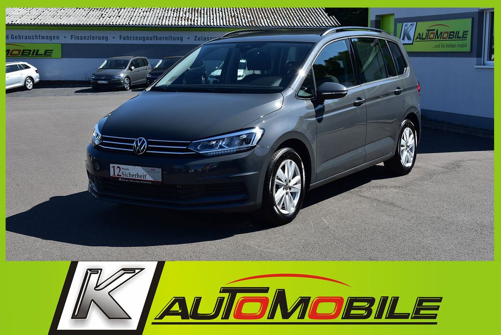 Volkswagen Touran 2023 г. Серый, пробег 46897 км