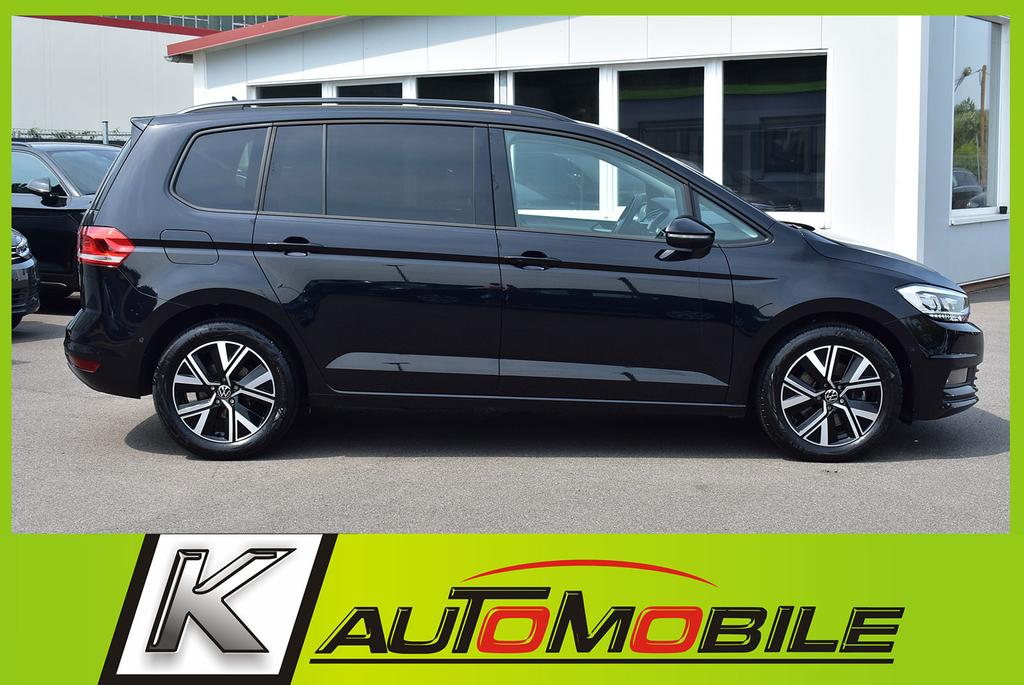 Volkswagen Touran 2023 г. Чёрный, пробег 38917 км