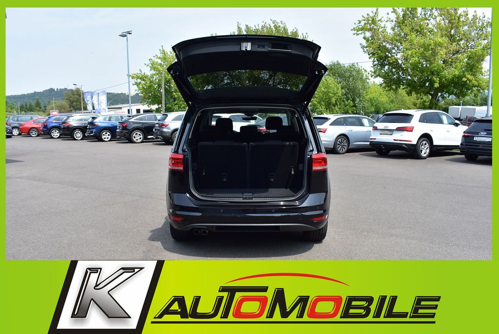 Volkswagen Touran 2023 г. Чёрный, пробег 38917 км