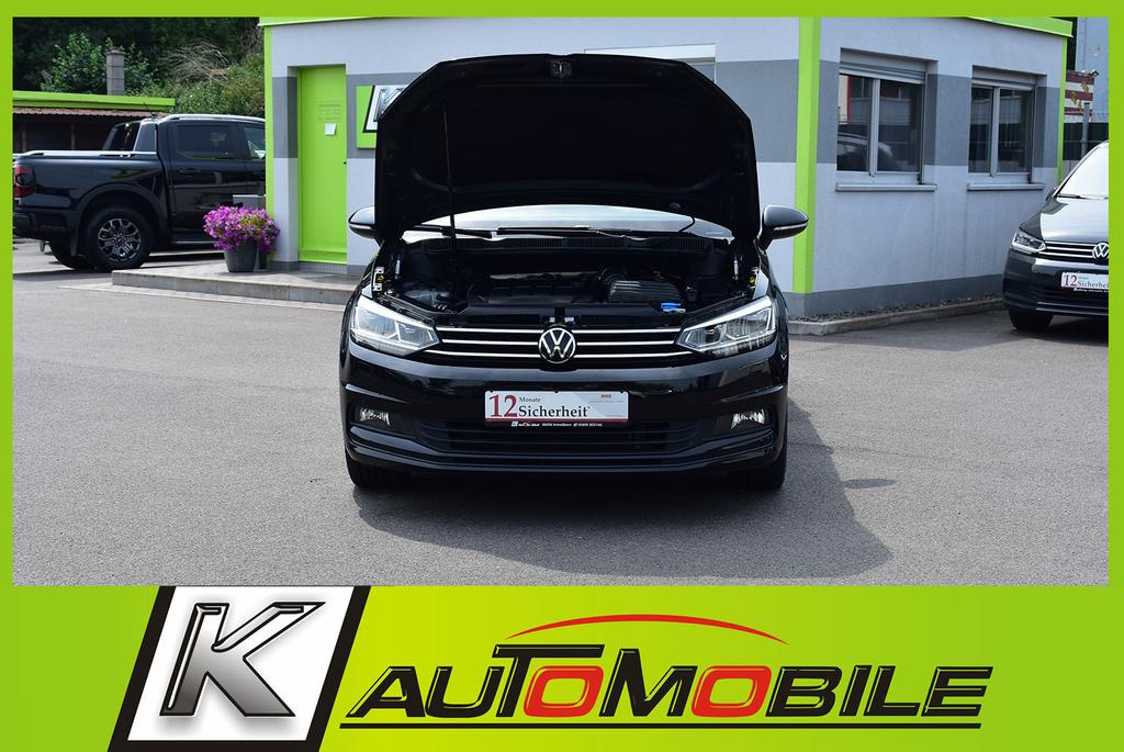 Volkswagen Touran 2023 г. Чёрный, пробег 38917 км