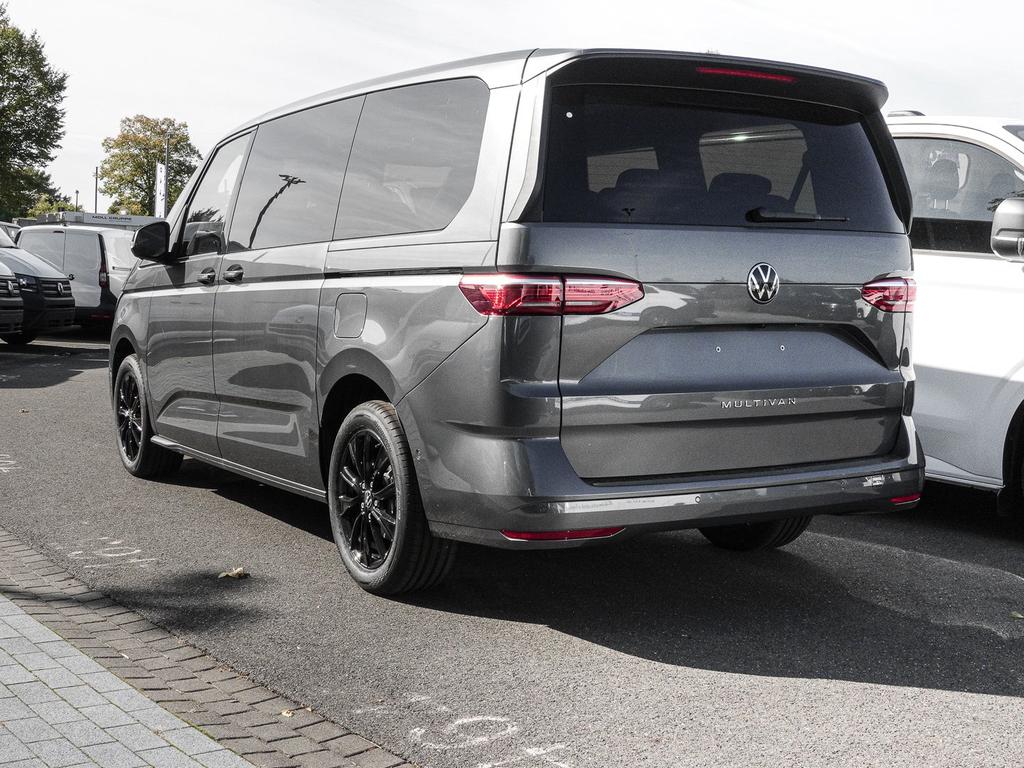 Volkswagen T7 MULTIVAN 2026 г. Серый, пробег 10000 км