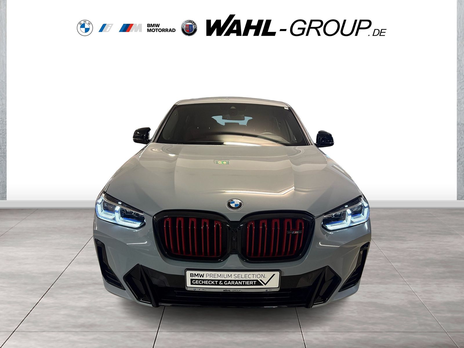 BMW X4 M40 2023 г. Серый, пробег 33411 км