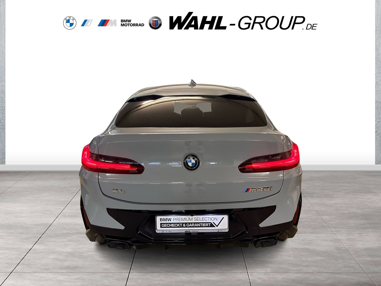 BMW X4 M40 2023 г. Серый, пробег 33411 км