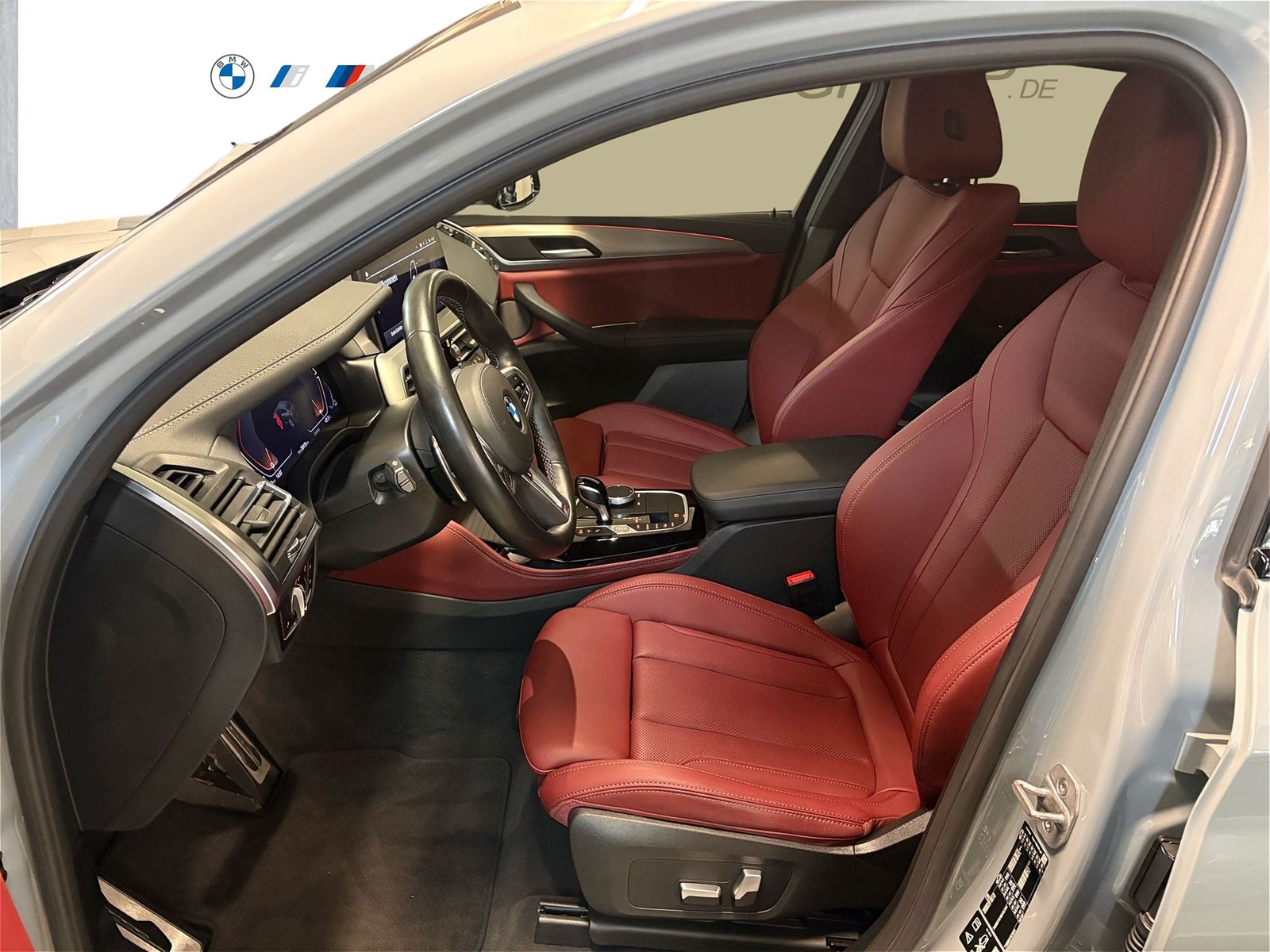 BMW X4 M40 2023 г. Серый, пробег 33411 км