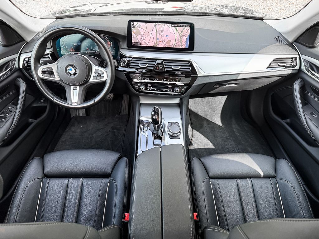 BMW 540 2023 г. Серый, пробег 39591 км