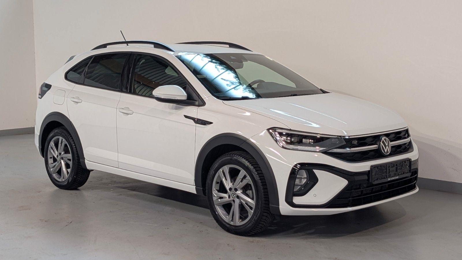 Volkswagen Taigo 2023 г. Белый, пробег 52599 км