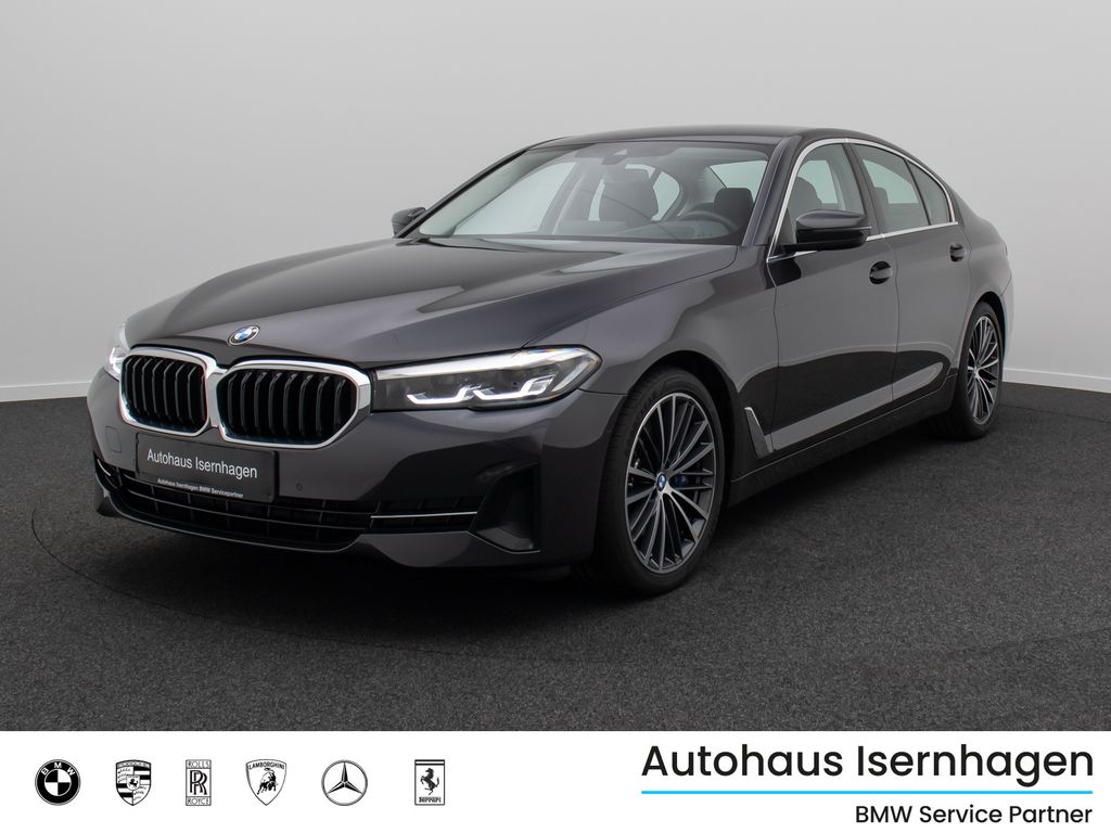 BMW 530 2023 г. Чёрный, пробег 49025 км