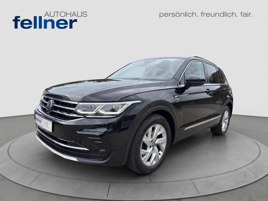 Volkswagen Tiguan 2023 г. Чёрный, пробег 60000 км