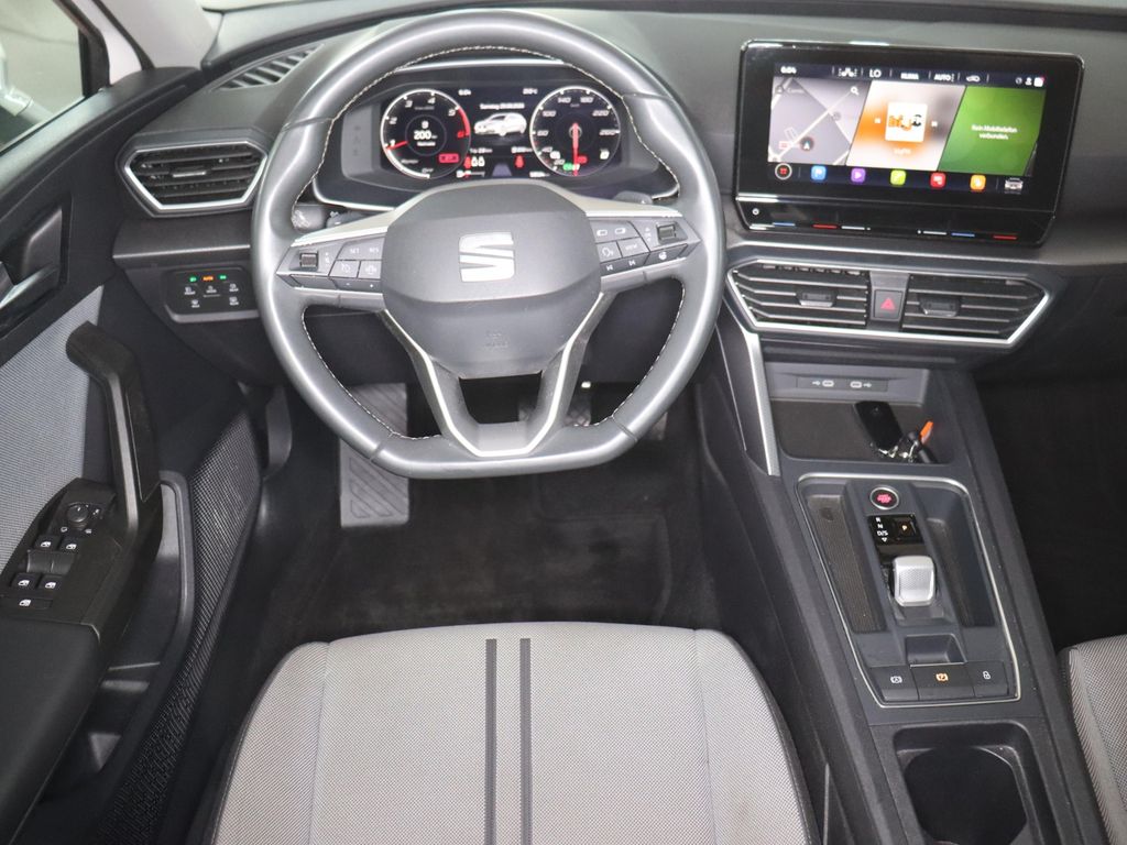 SEAT Leon 2022 г. Белый, пробег 58534 км