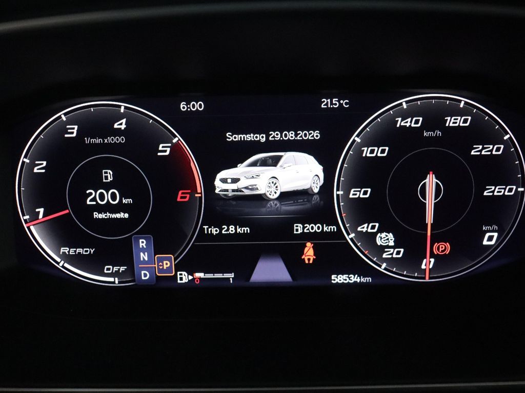 SEAT Leon 2022 г. Белый, пробег 58534 км