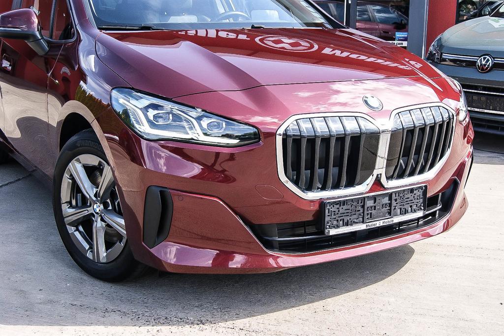 BMW 223 ACTIVE TOURER 2023 г. Красный, пробег 37241 км