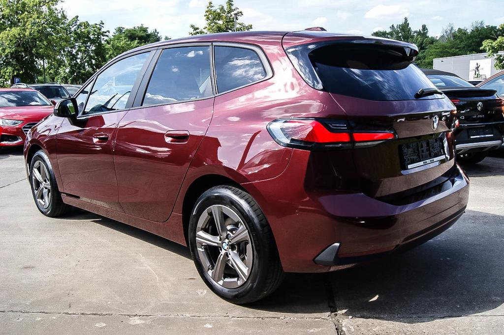 BMW 223 ACTIVE TOURER 2023 г. Красный, пробег 37241 км