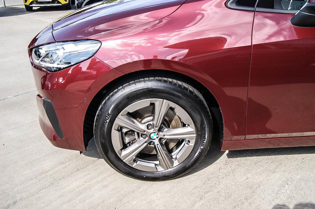 BMW 223 ACTIVE TOURER 2023 г. Красный, пробег 37241 км