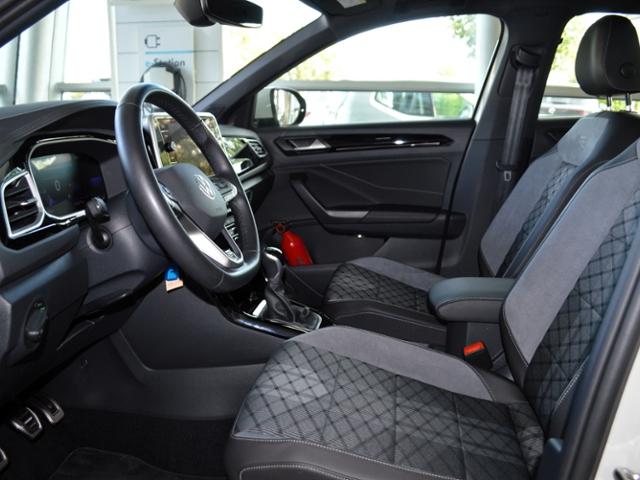 Volkswagen T-Roc 2024 г. Серый, пробег 22853 км