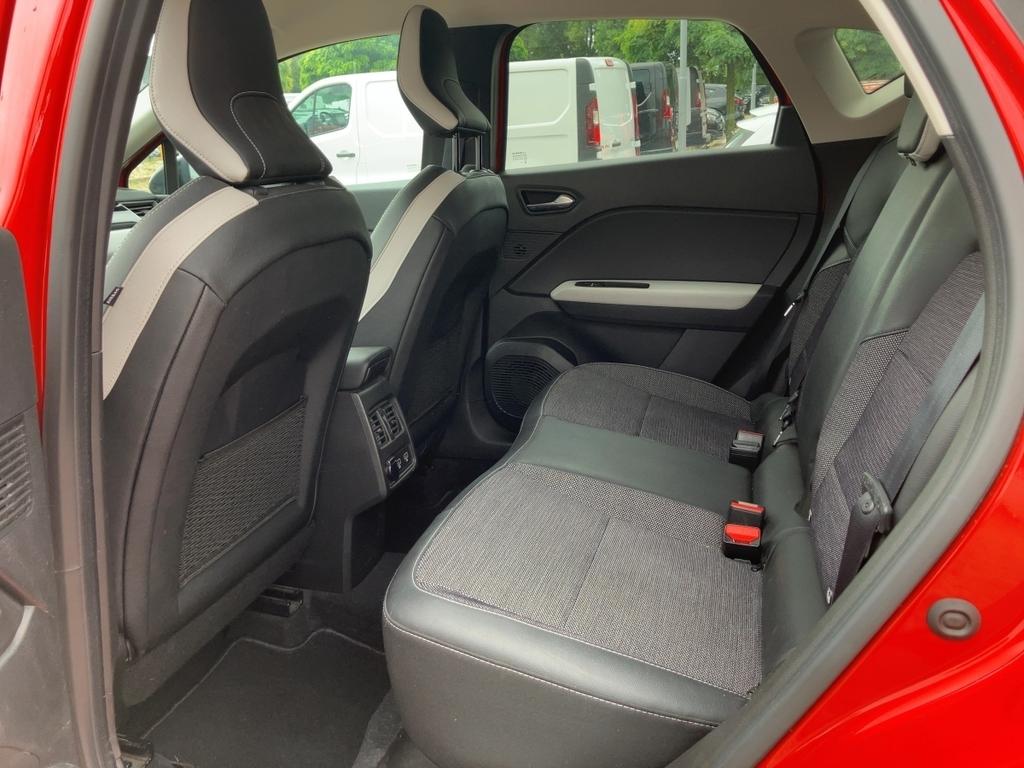 Renault Captur 2021 г. Красный, пробег 51214 км