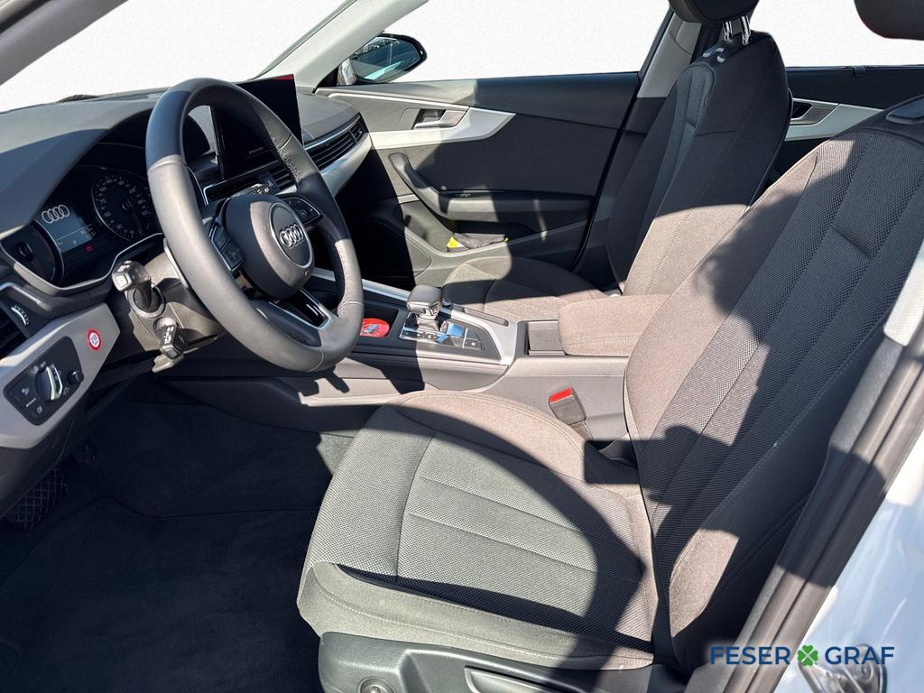 Audi A4 2024 г. Белый, пробег 41650 км