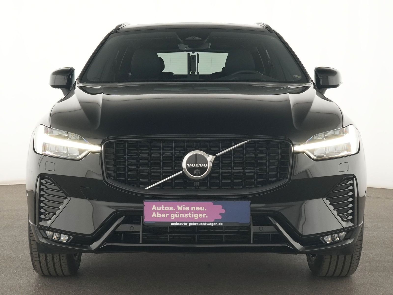 Volvo XC60 2024 г. Чёрный, пробег 20122 км